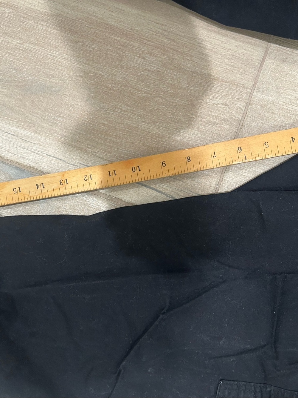 Lee Women’s Black Capris
Size 18W - Picture 6 of 6
